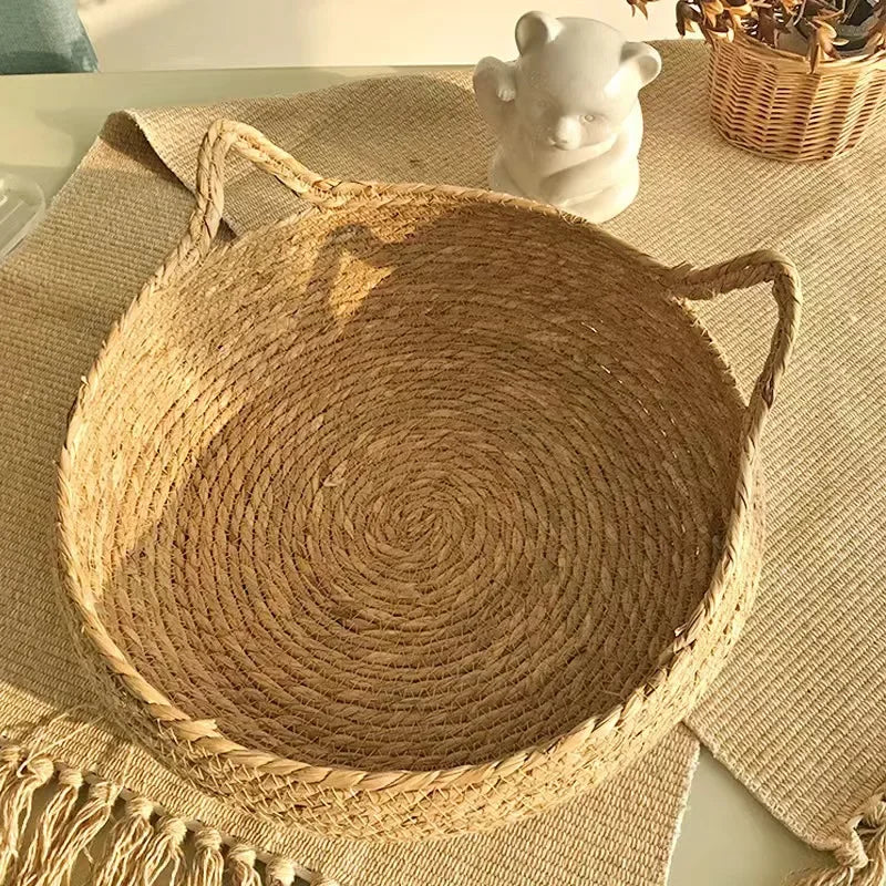 Luxurious Grass-Ratan Cat Bed